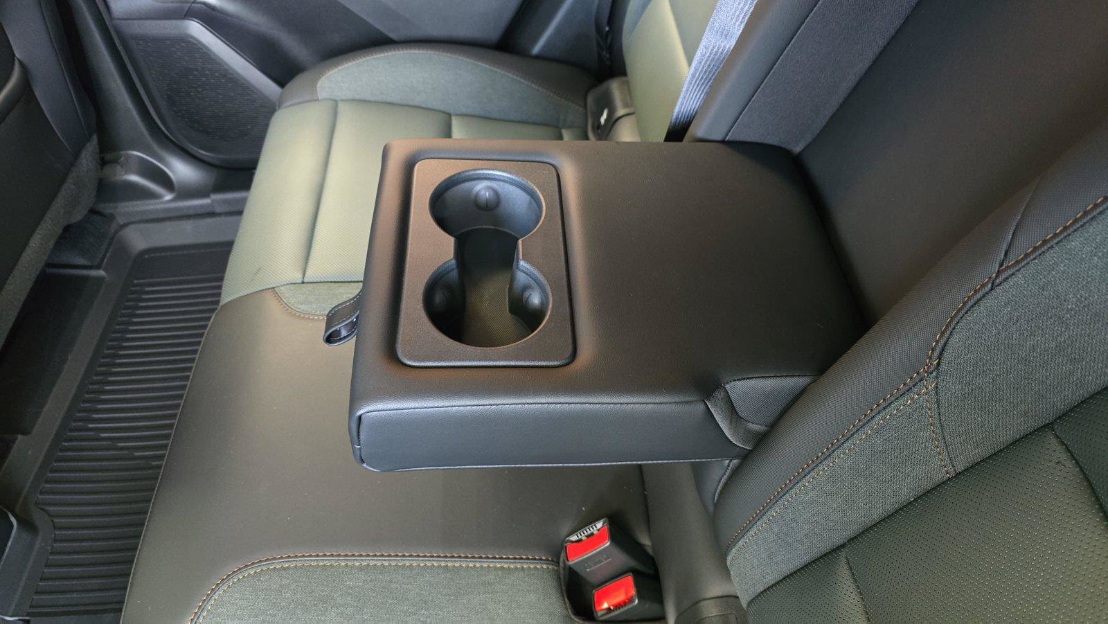 New 2027 GMC Terrain AT4 w/ Convenience Package III AWD/4WD image 19