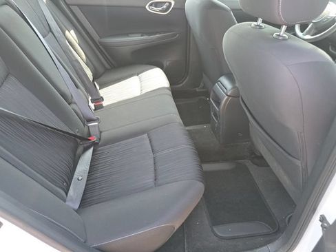 Used 2017 Nissan Sentra SV FWD image 8