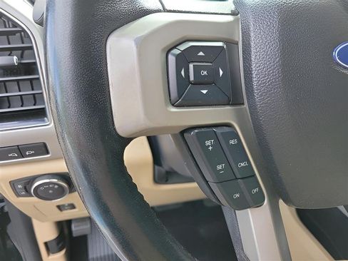 Used 2017 Ford F150 Lariat w/ Equipment Group 502A Luxury AWD/4WD image 18