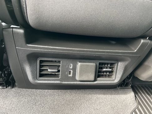 Used 2025 Chevrolet Silverado 1500 LT AWD/4WD image 29