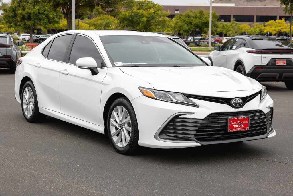 Certified 2022 Toyota Camry LE w/ Convenience Package FWD image 3