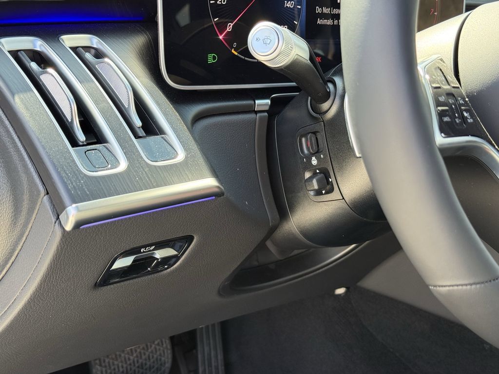 New 2025 Mercedes-Benz S 580 4MATIC Sedan image 17