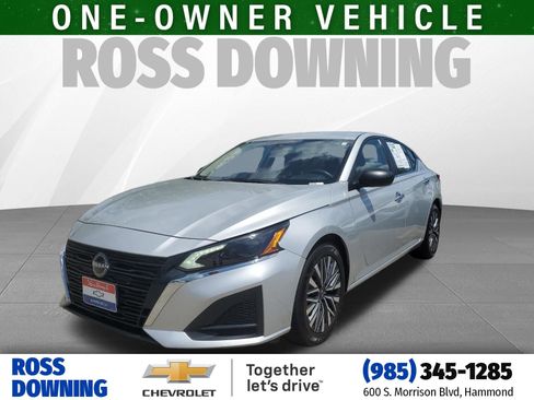 Used 2024 Nissan Altima 2.5 SV FWD image 1