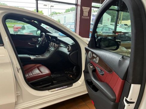 Used 2019 Mercedes-Benz C 300 4MATIC Sedan image 28