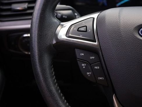 Used 2024 Ford Edge SEL AWD/4WD image 11