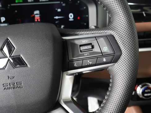 New 2026 Mitsubishi Outlander SEL AWD/4WD image 46