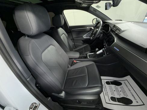 Used 2024 Audi Q3 2.0T Premium Plus w/ Premium Plus Package image 27