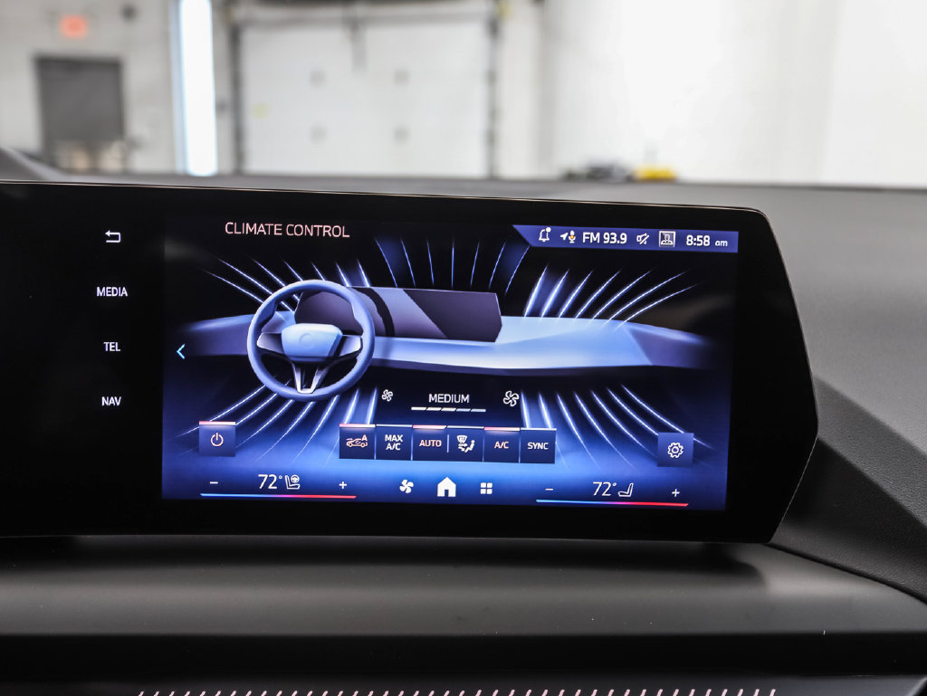 Used 2026 BMW 228i xDrive w/ Technology Package AWD/4WD image 18