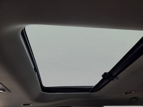 Used 2016 GMC Acadia Denali FWD image 19