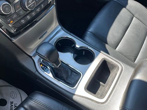 Used 2021 Jeep Grand Cherokee Limited image 26