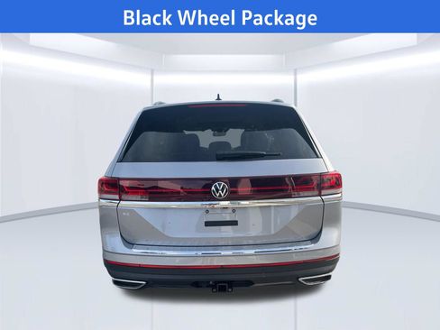 New 2026 Volkswagen Atlas SE FWD image 4