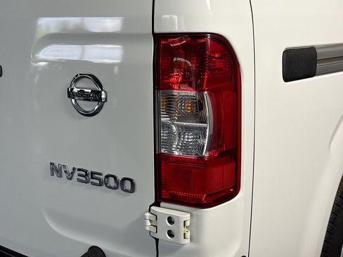 Used 2017 Nissan NV 3500 S w/ Power Package image 27