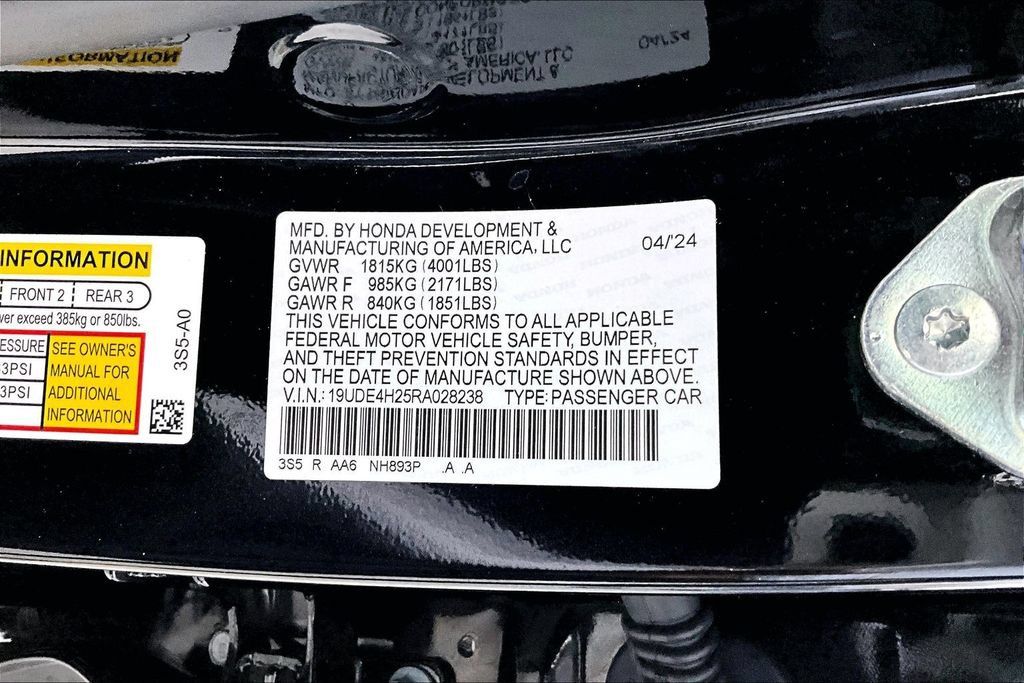 Certified 2024 Acura Integra FWD image 38