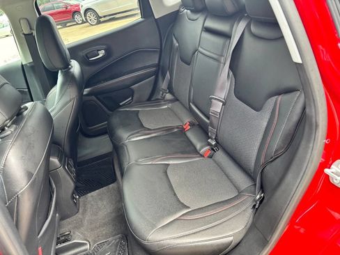 Used 2017 Jeep Compass Trailhawk AWD/4WD image 25