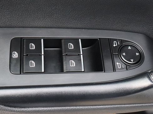 Used 2025 MAZDA CX-50 AWD 2.5 Hybrid w/ Premium Pkg image 14