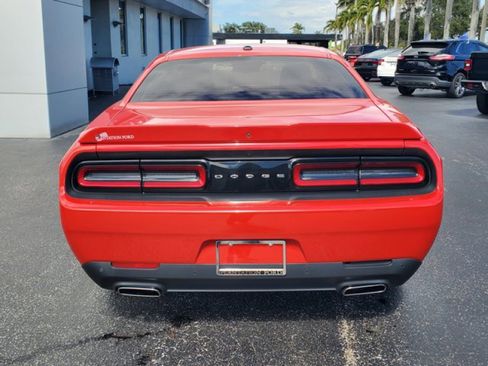 Used 2022 Dodge Challenger GT image 6