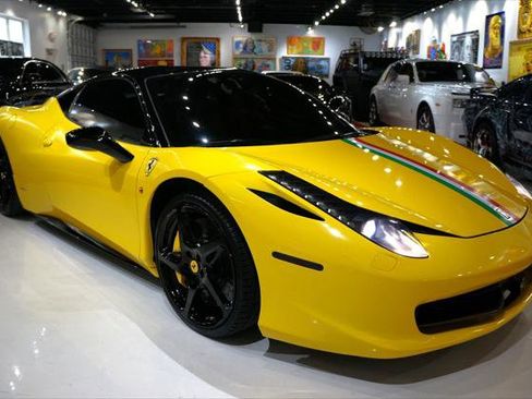 Used 2011 Ferrari 458 Italia Coupe image 1