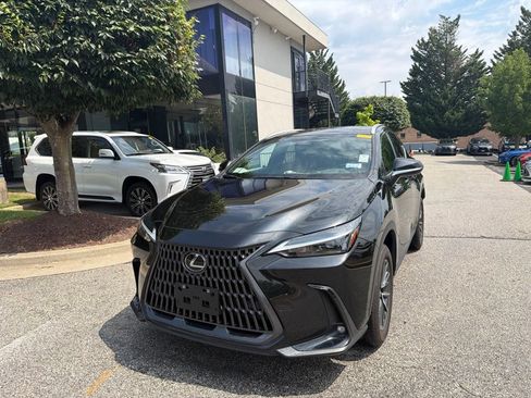 Certified 2025 Lexus NX 350 AWD w/ Accessory Package (2T) image 39