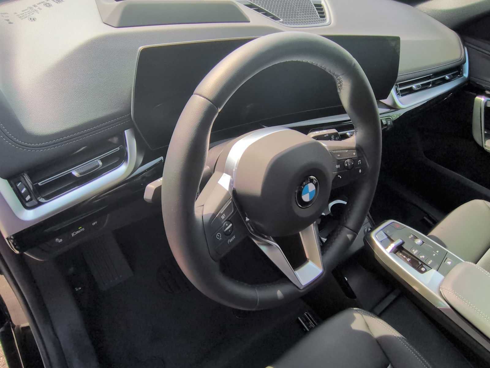 Used 2026 BMW X1 xDrive28i w/ Technology Package AWD/4WD image 10