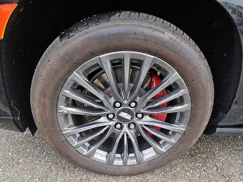 Used 2023 Cadillac Escalade ESV V image 2