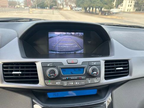 Used 2013 Honda Odyssey Touring Elite image 23