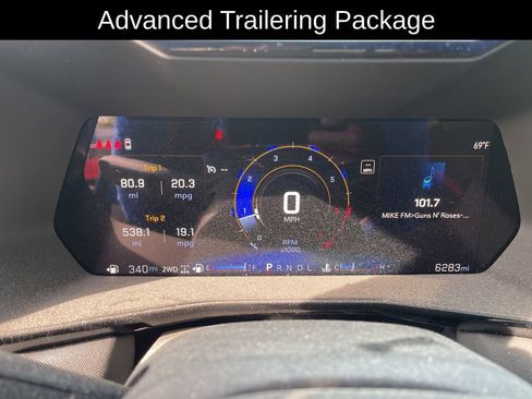 Used 2024 Chevrolet Colorado Z71 w/ Z71 Convenience Package 2 AWD/4WD image 15