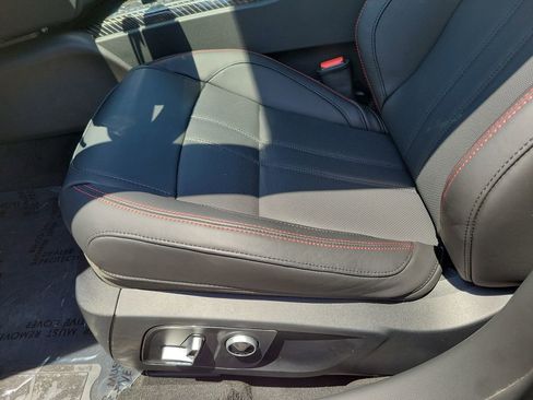 Used 2024 Maserati Quattroporte Modena Ultima Q4 image 16