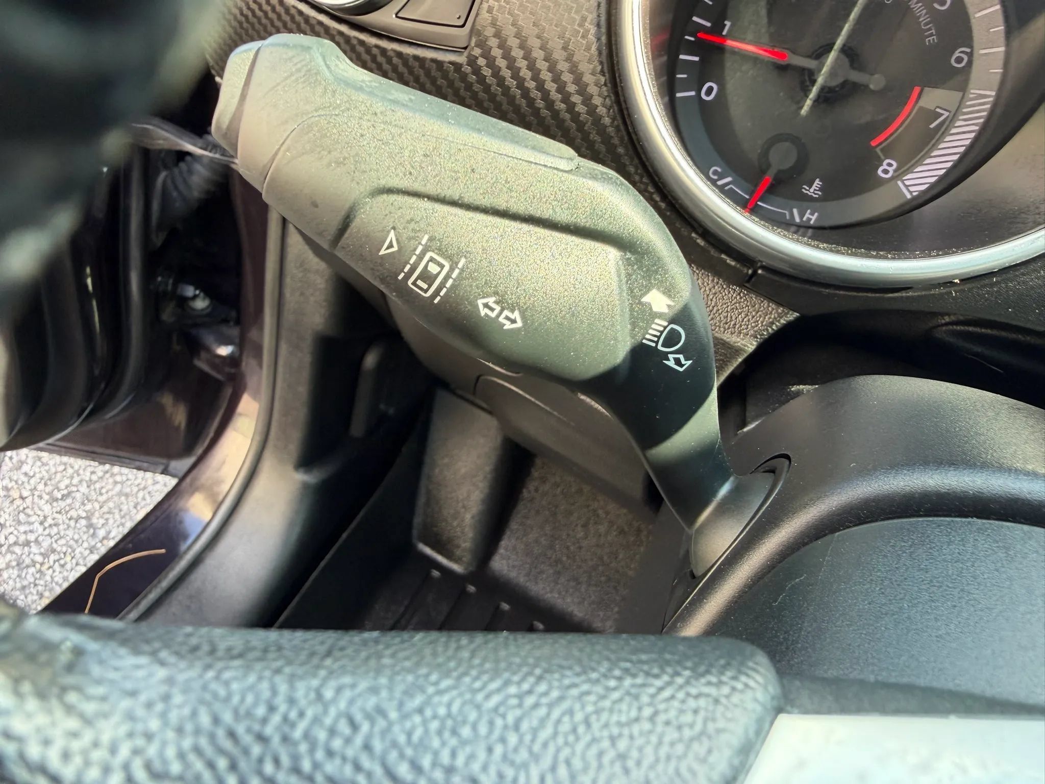 Used 2022 Ford Mustang Coupe w/ Black Accent Package RWD image 33