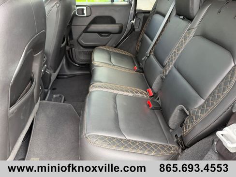 Used 2021 Jeep Wrangler Unlimited Sahara AWD/4WD image 15