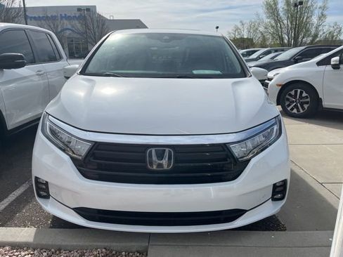 Certified 2024 Honda Odyssey Touring image 8