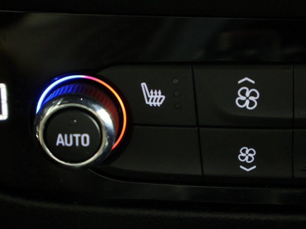Used 2023 Buick Enclave Essence w/ Experience Buick Package AWD/4WD image 48