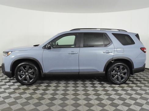 New 2026 Honda Pilot Sport image 9