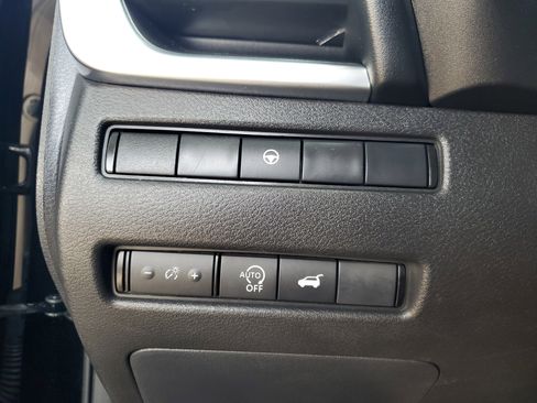 Certified 2024 Nissan Rogue SV image 29