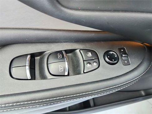 Used 2023 Nissan Murano SL w/ SL Moonroof Package image 35