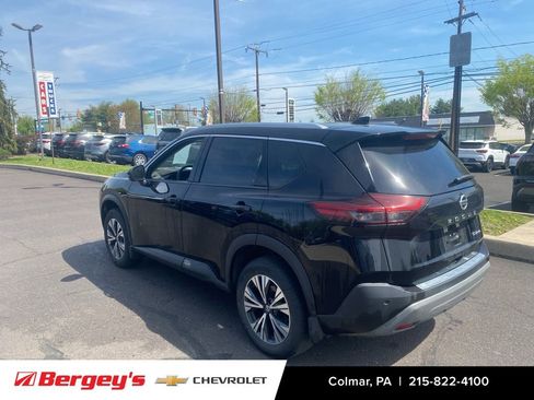 Used 2021 Nissan Rogue SV w/ Premium Package image 6