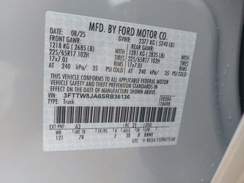 New 2025 Ford Maverick XLT w/ XLT Luxury Package AWD/4WD image 33