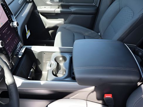New 2026 RAM 1500 Big Horn AWD/4WD image 22