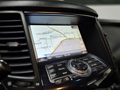 Used 2011 INFINITI FX35 2WD w/ Premium Pkg image 38
