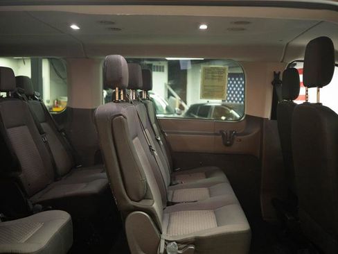 Used 2023 Ford Transit 350 XLT image 14