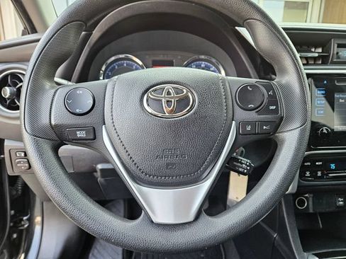 Used 2019 Toyota Corolla LE FWD image 20