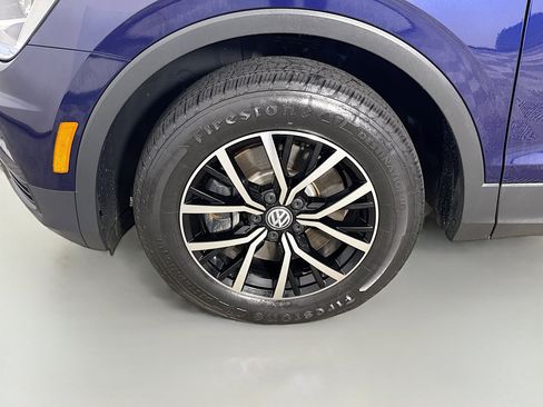 Used 2021 Volkswagen Tiguan SE FWD image 38