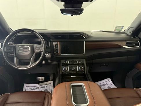 Used 2023 GMC Yukon Denali Ultimate AWD/4WD image 30