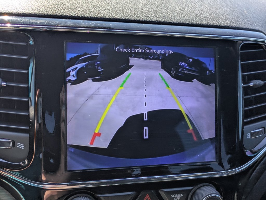 Used 2019 Jeep Grand Cherokee Altitude RWD image 14