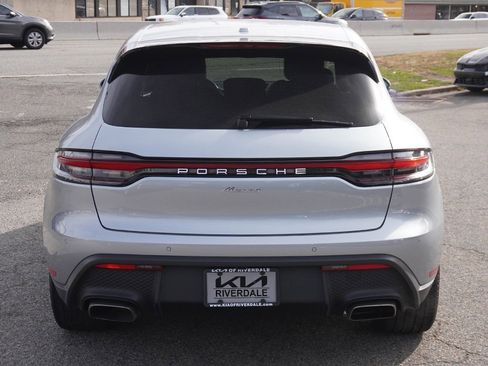 Used 2022 Porsche Macan image 13