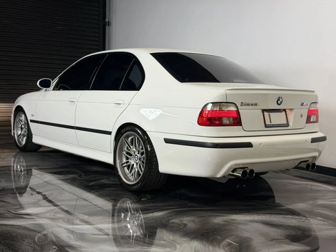 Used 2003 BMW M5 image 12