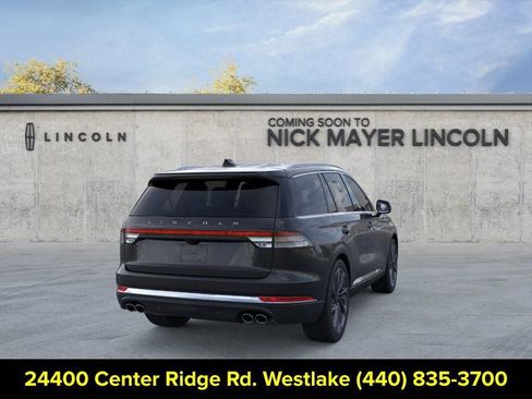 New 2026 Lincoln Aviator Reserve image 8