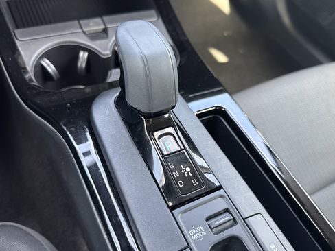 Used 2024 Toyota Prius LE image 24