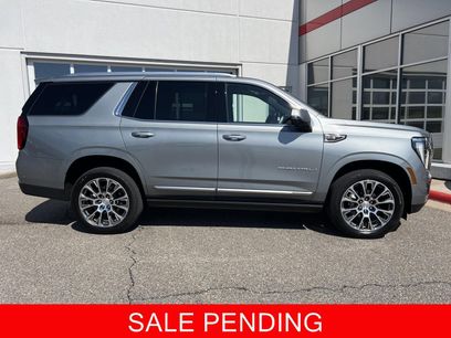 Used 2025 GMC Yukon Denali w/ Sun & Power Step Package