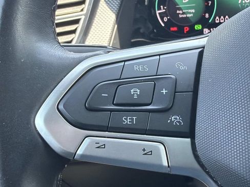 Used 2024 Volkswagen Atlas Cross Sport SEL R-Line AWD/4WD image 20