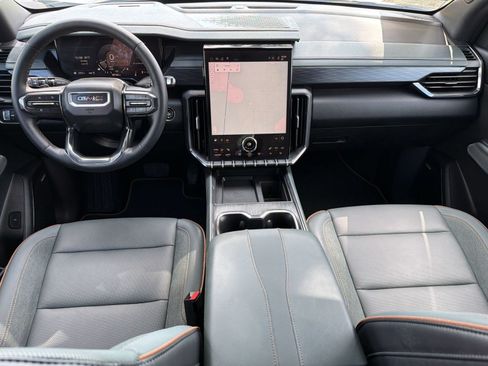 Certified 2025 GMC Acadia AT4 AWD/4WD image 16